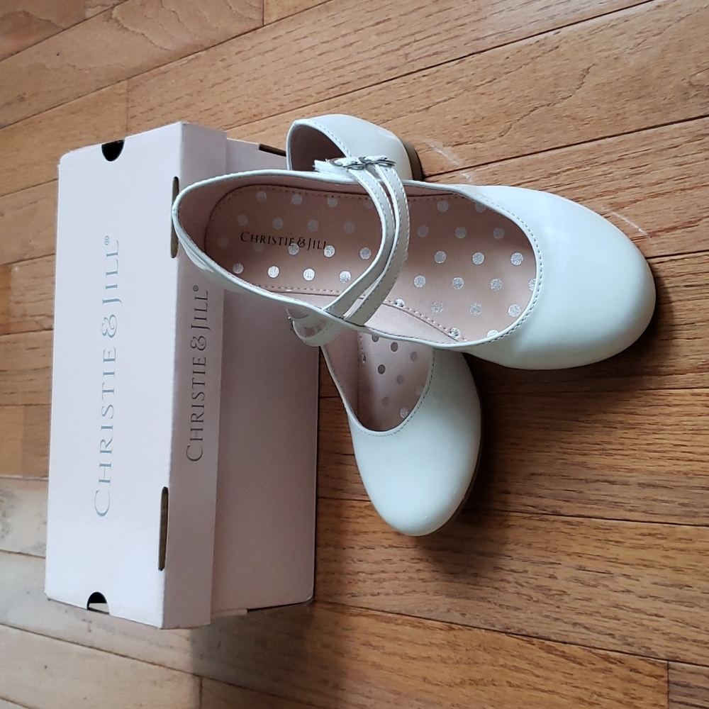 Girls dress shoes